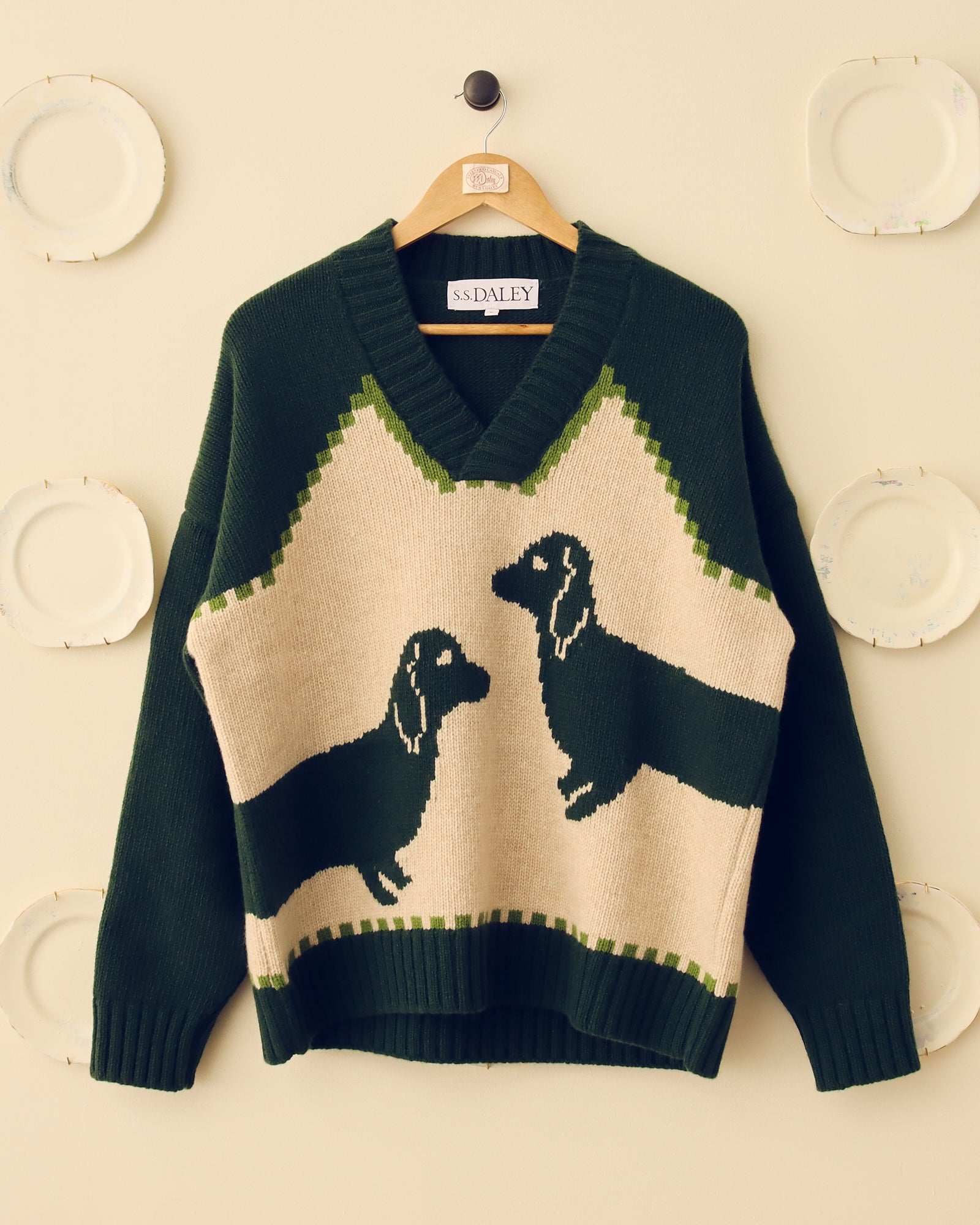 'Harold' V-Neck Sweater - Olive/Ecru