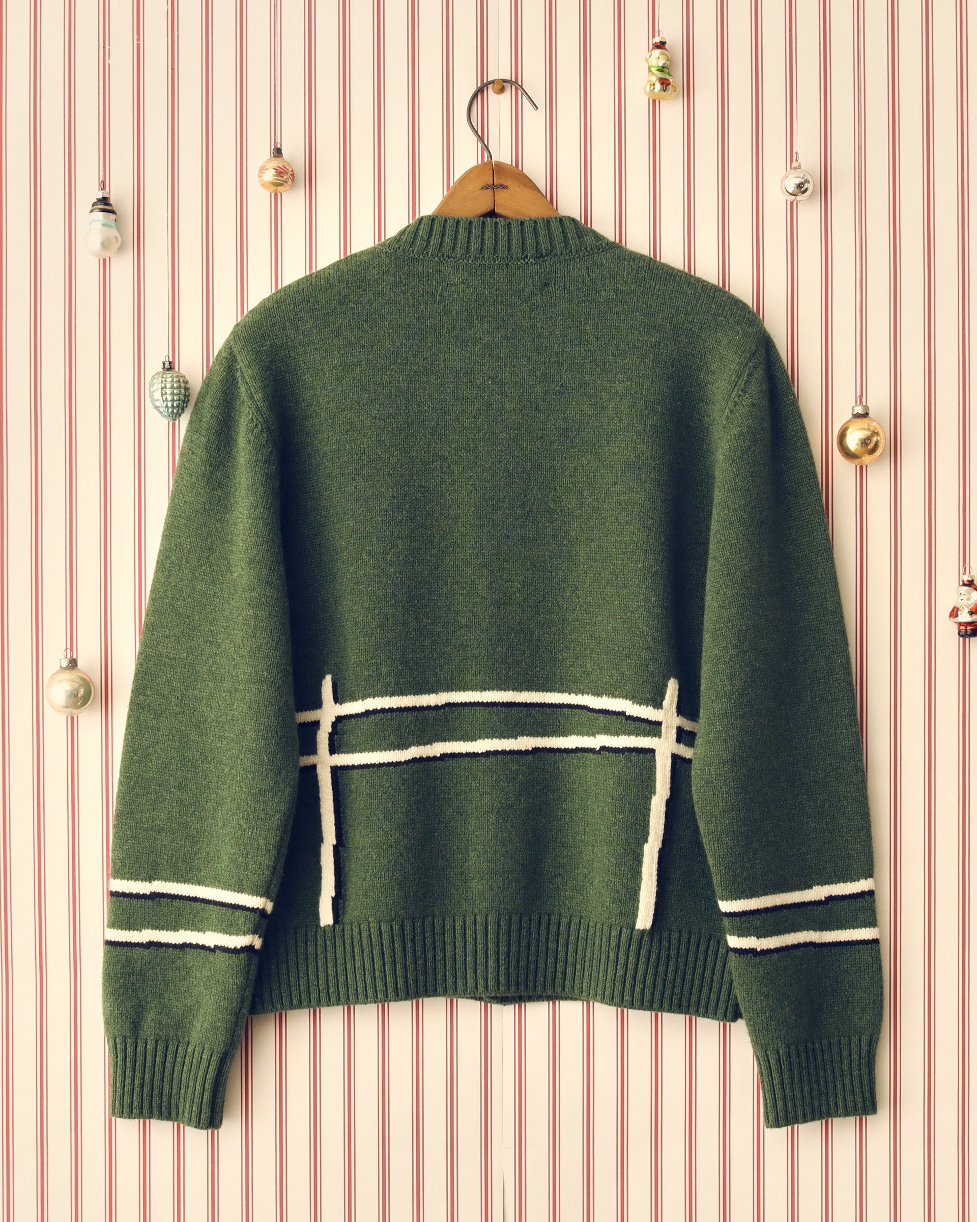 'Cyril' Lamb Motif Cardigan - Green