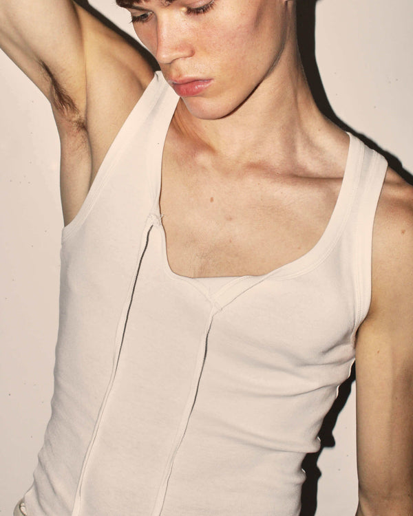 Cochrane' Vest - White alternate view